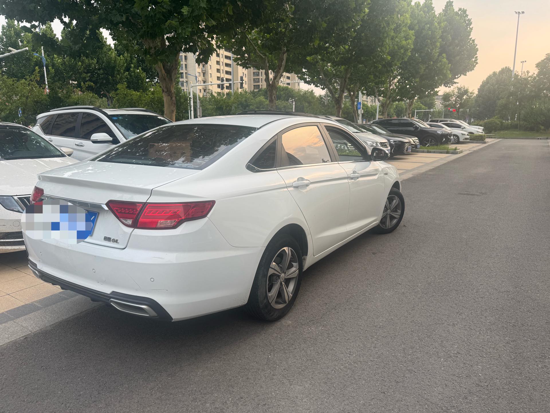 GEELY Emgrand GL 2018 car image #8