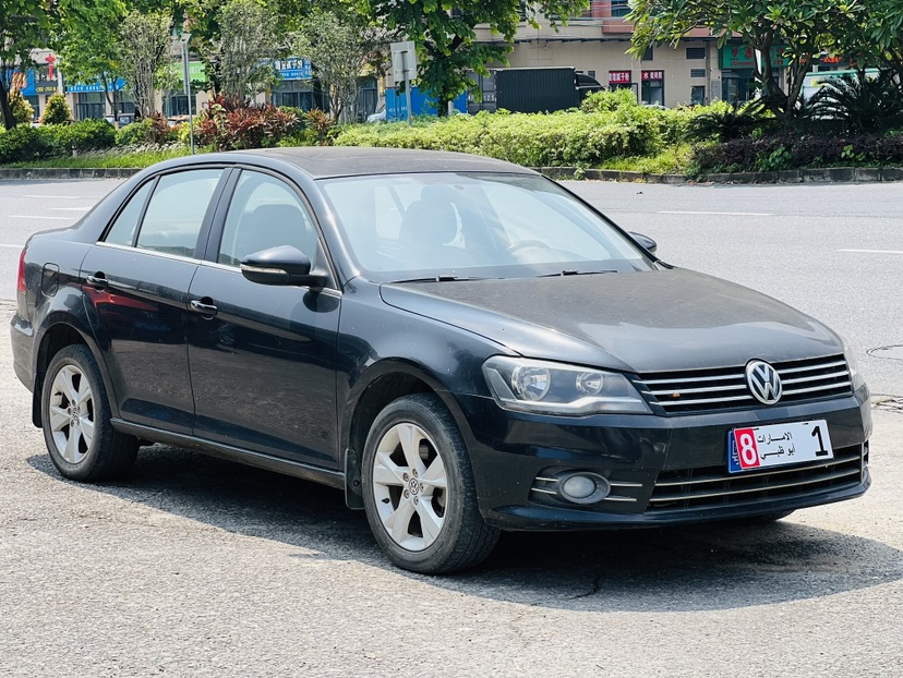 Volkswagen Bora 2013 car image #2