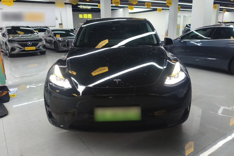 Tesla Model Y 2022 #3 Tesla Model Y 2022 car image #3