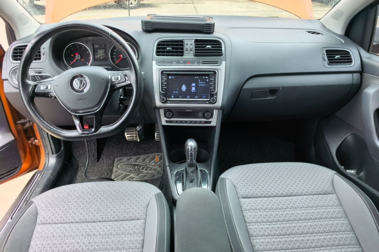 Volkswagen Polo 2016 #10 Volkswagen Polo 2016 car image #10