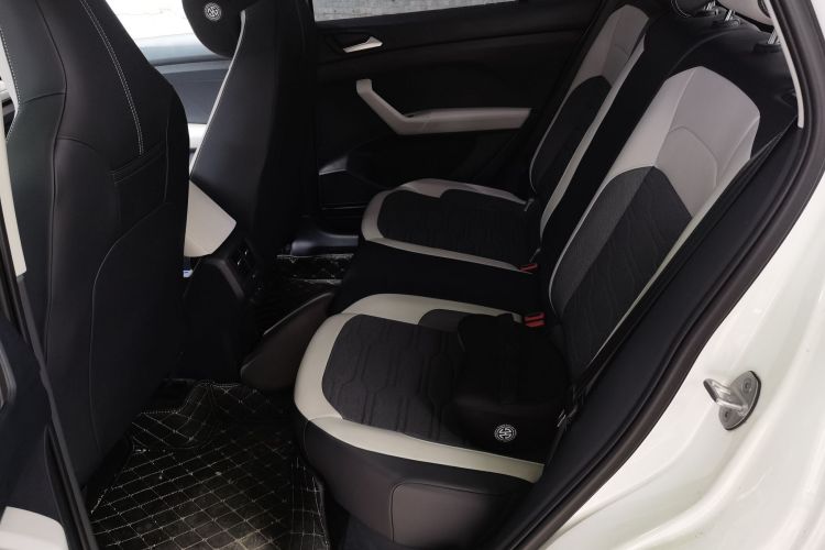 Volkswagen Tharu 2025 изображение автомобиля #10