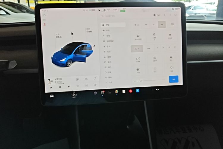 Tesla Model 3 2020 #17 Tesla Model 3 2020 car image #17