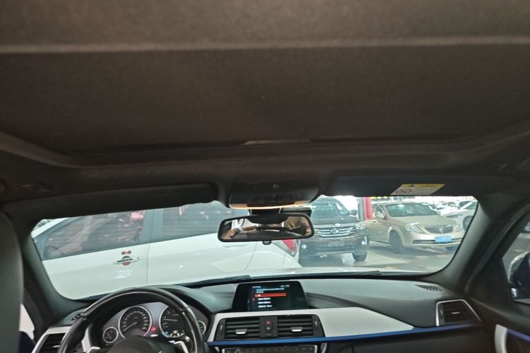 BMW 3 Series 2018 #20 BMW 3 Series 2018 car image #20