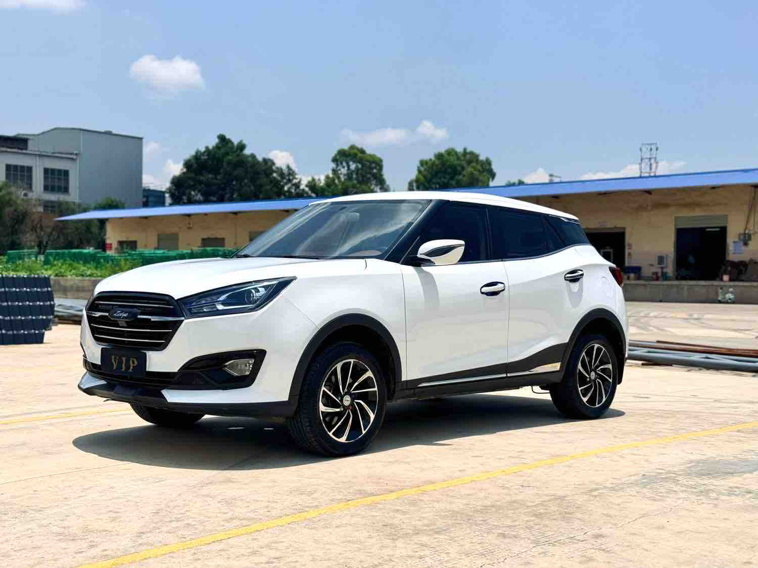 Zotye T300 2023 Zotye T300 2023 car image