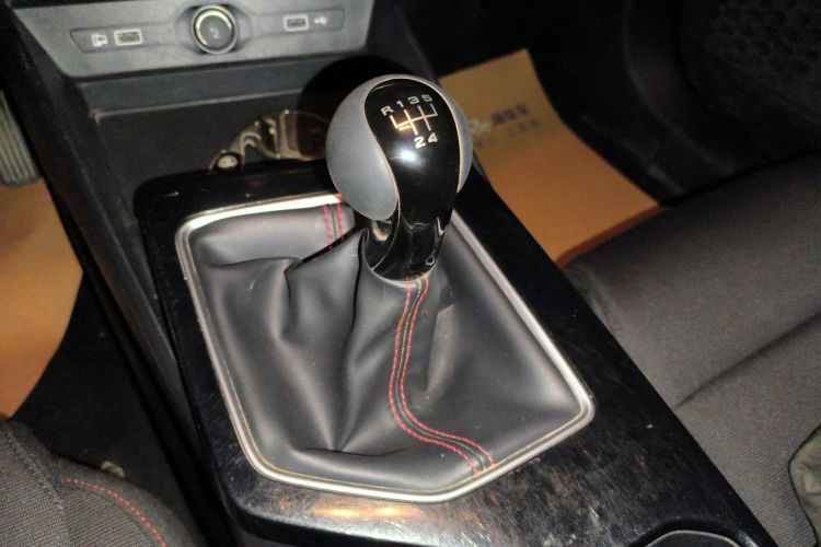 MG 5 2024 #14 MG 5 2024 image de voiture #14