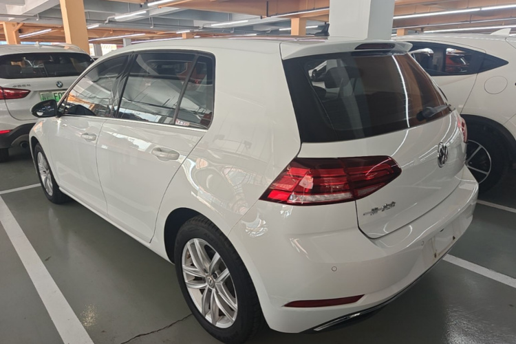 Volkswagen Golf 2019 #5 Volkswagen Golf 2019 car image #5