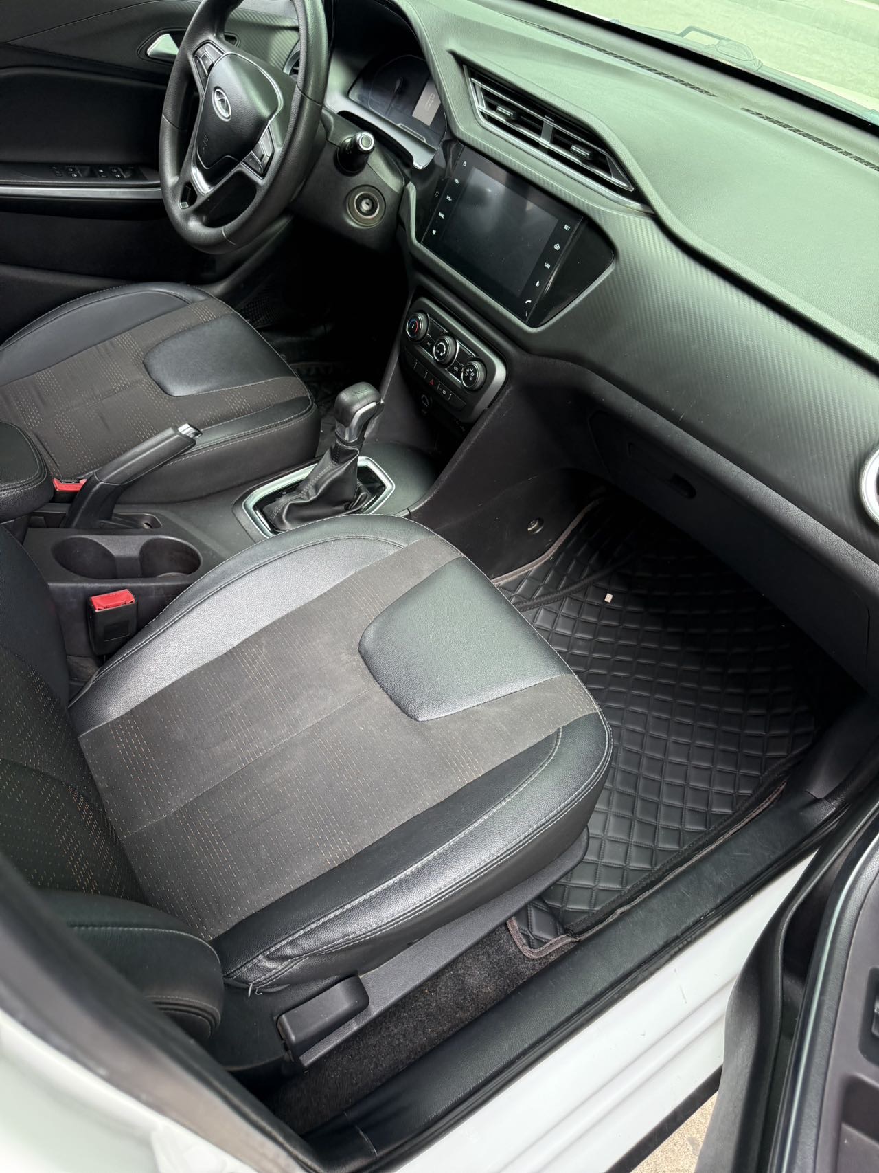 Chery Tiggo 3x 2020 car image #6