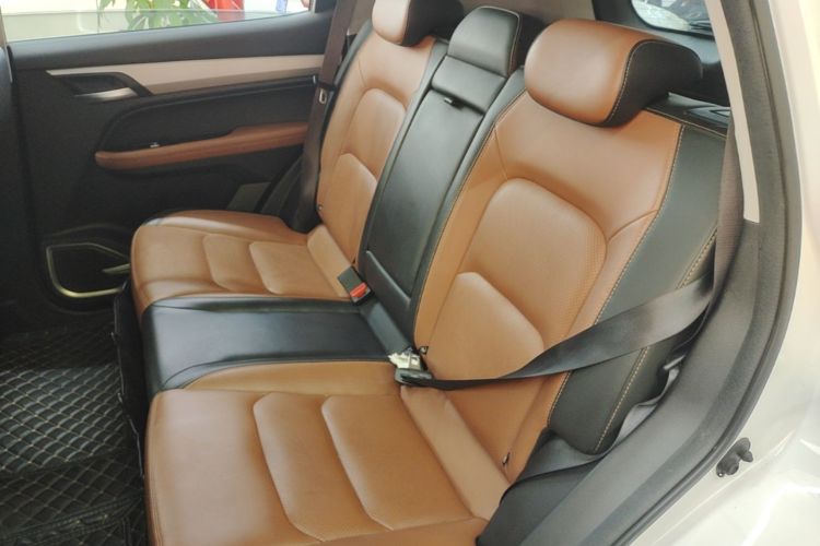 GEELY Vision X6 2019 imagen de coche #17