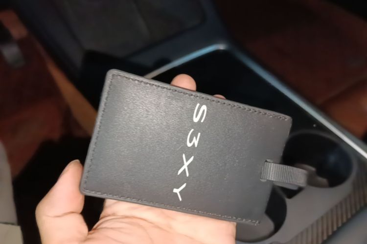 Tesla Model 3 2022 car image #9