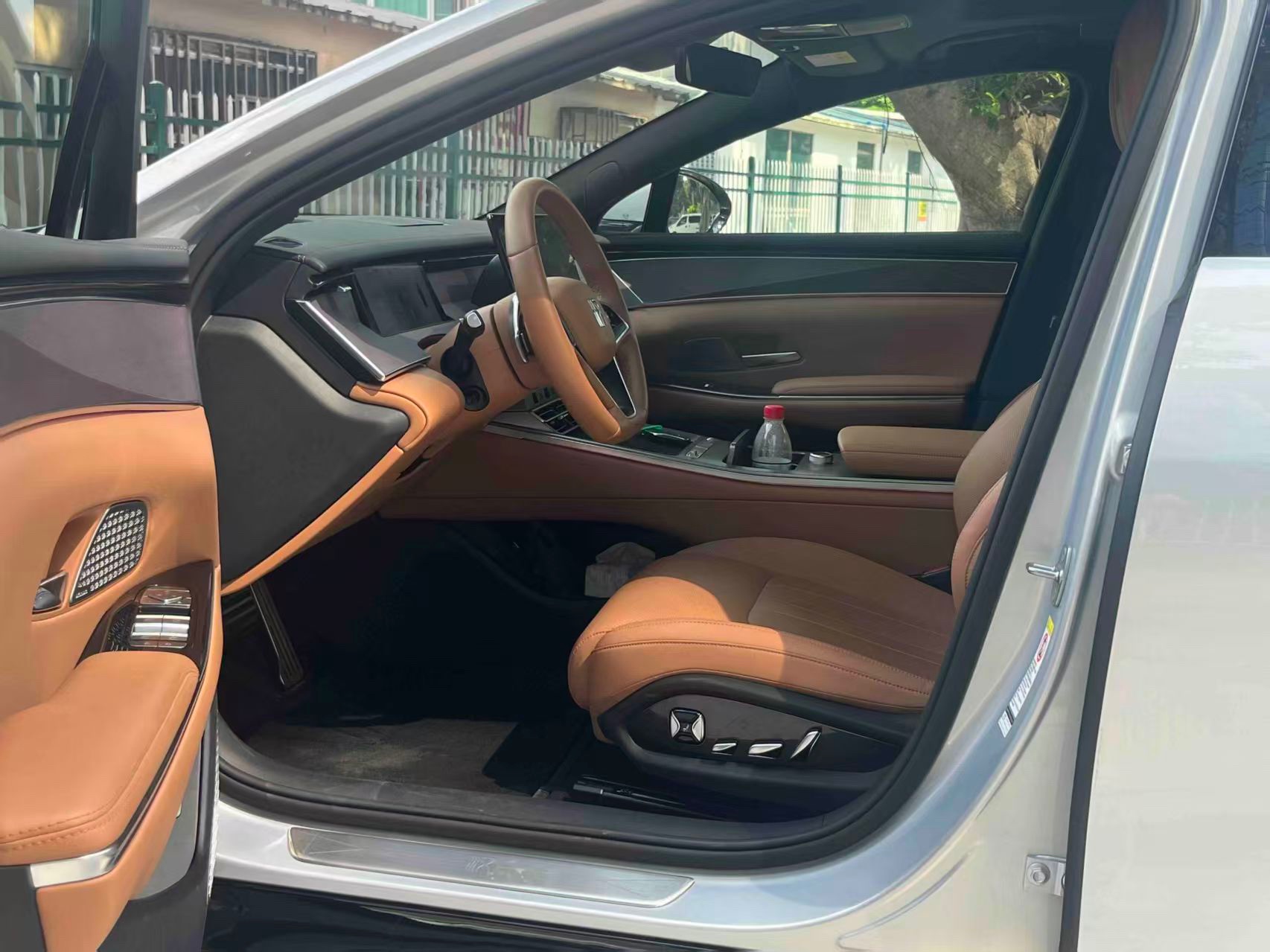 BYD HanL 2025 immagine di auto #6