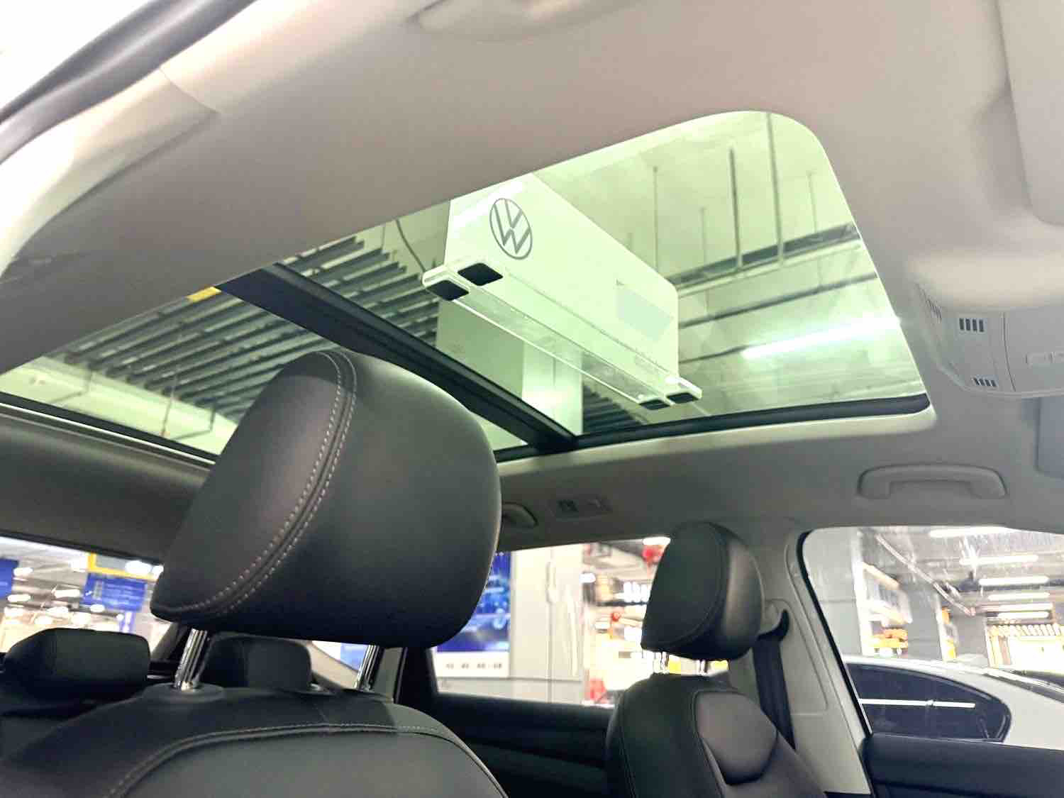 2022 car image #12