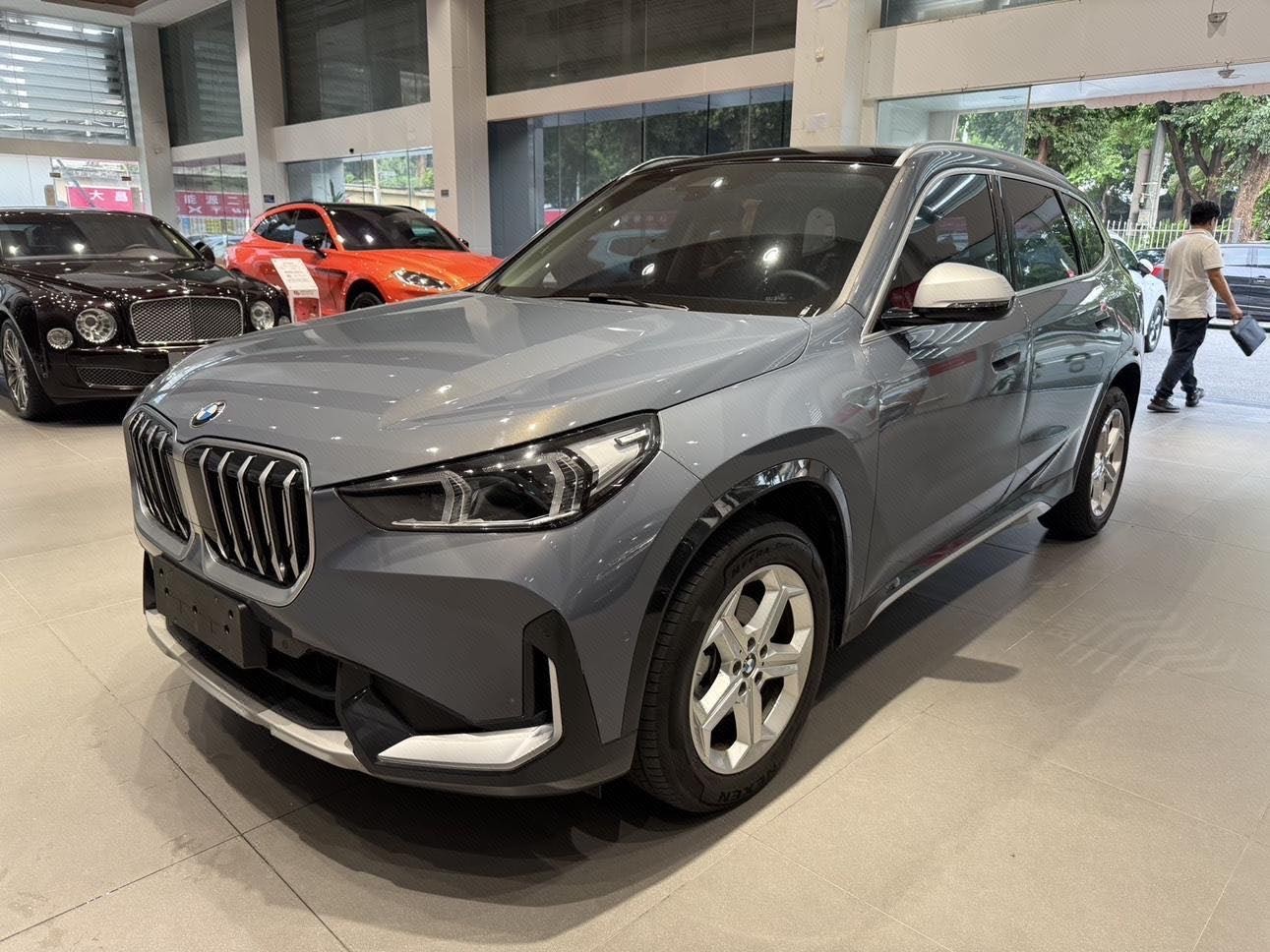 BMW X1 2023 BMW X1 2023 car image