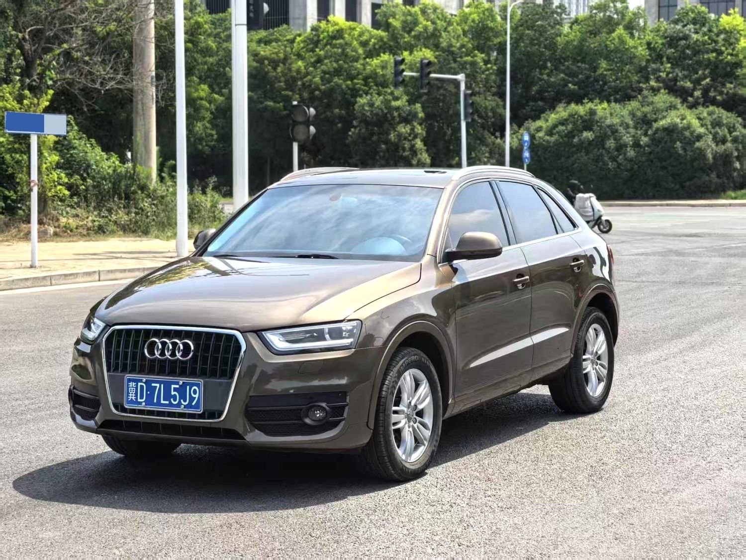 Audi Q3 2015 car image 