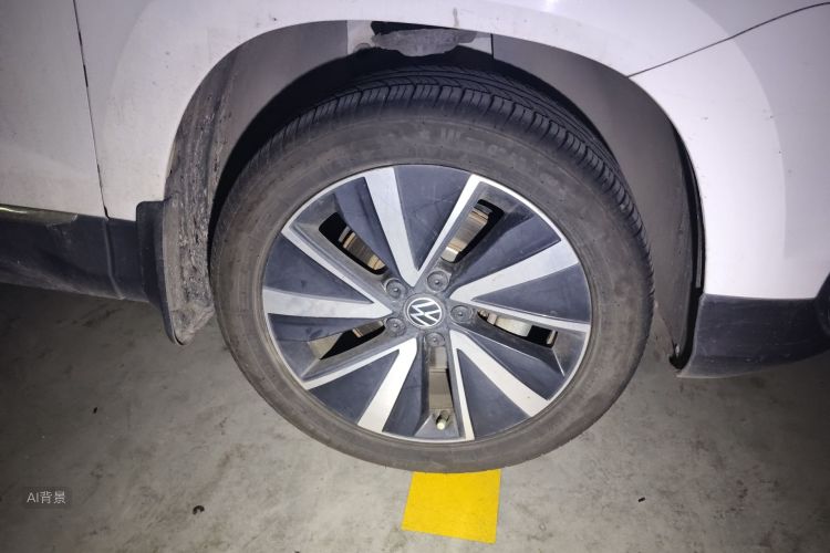 Volkswagen Tharu 2024 immagine di auto #9