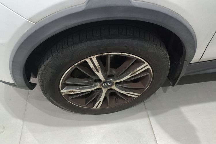 BYD Yuan New Energy 2019 car image #9