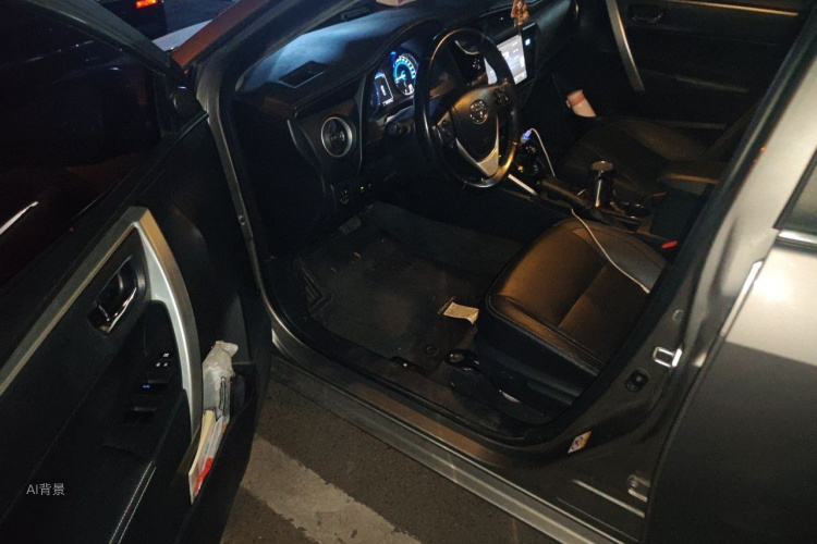 Toyota Corolla 2018 immagine di auto #18