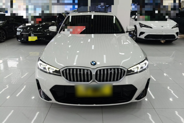 BMW 3 Series 2024 #3 BMW 3 Series 2024 car image #3