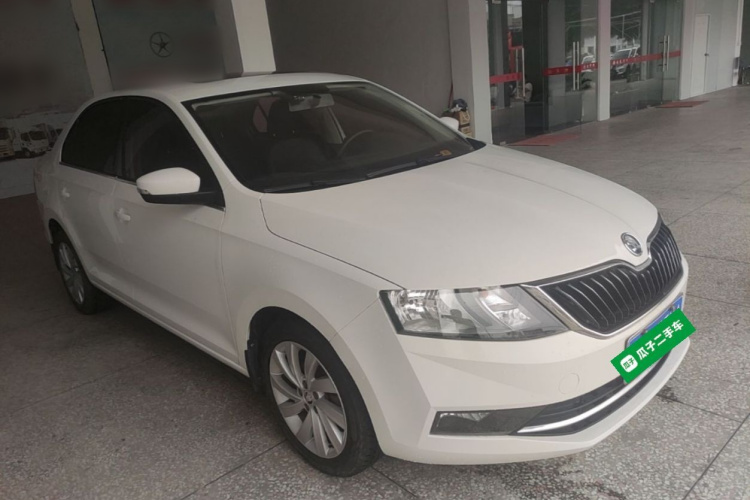 Skoda Rapid 2019 #4 Skoda Rapid 2019 image de voiture #4