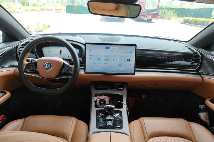 BYD Han 2021 car image #10