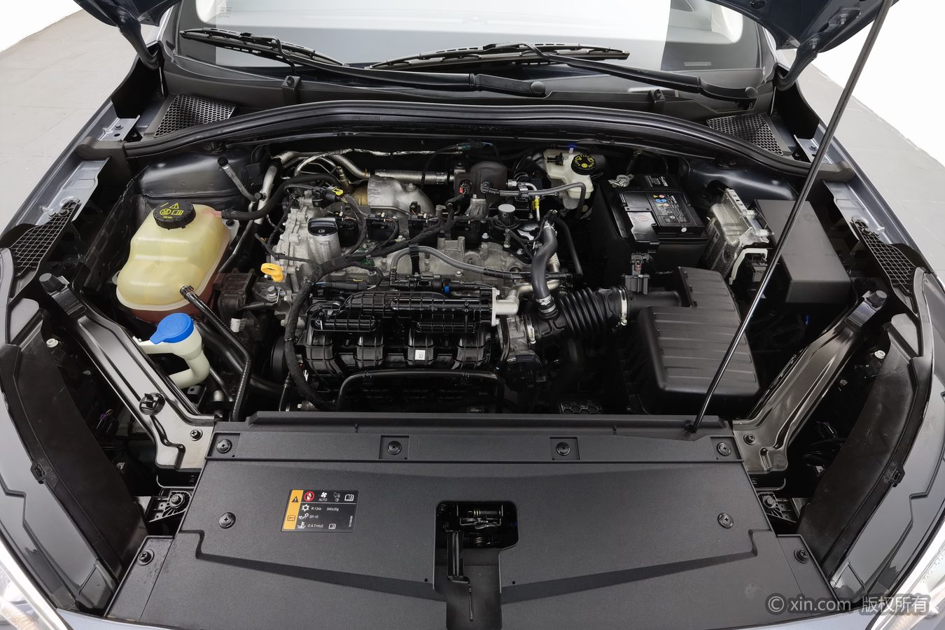 Roewe i5 2024 #18 Roewe i5 2024 صورة سيارة #18