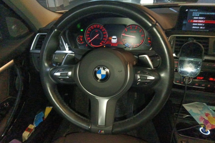 BMW 3 Series 2019 car image #15