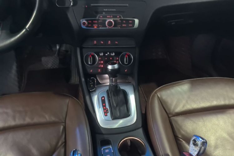 Audi Q3 2017 #14 Audi Q3 2017 car image #14