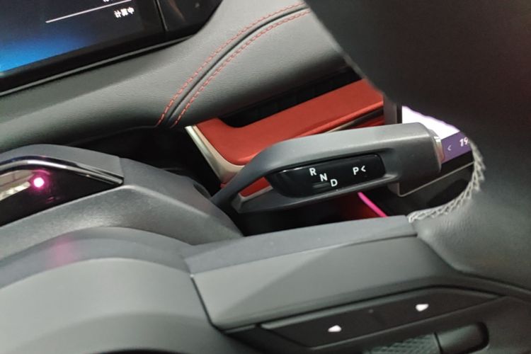 MI SU7 2024 car image #14