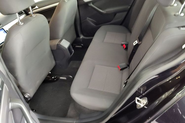 Volkswagen Lavida 2018 car image #17