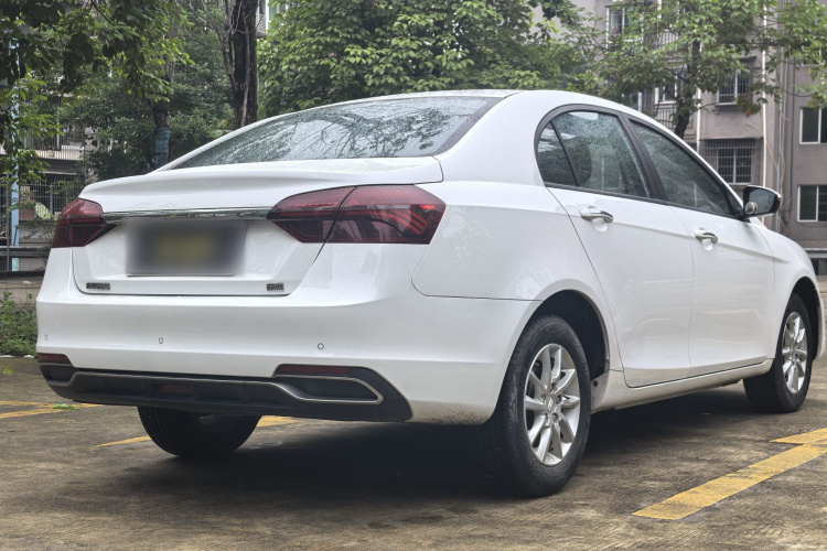 GEELY Emgrand 2020 car image #5