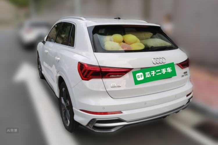 Audi Q3 2020 car image #5