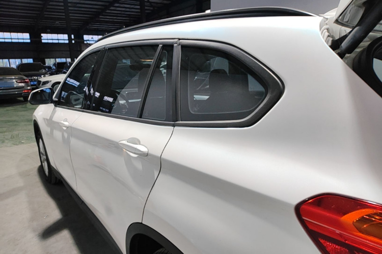 BMW X1 2019 #5 BMW X1 2019 car image #5