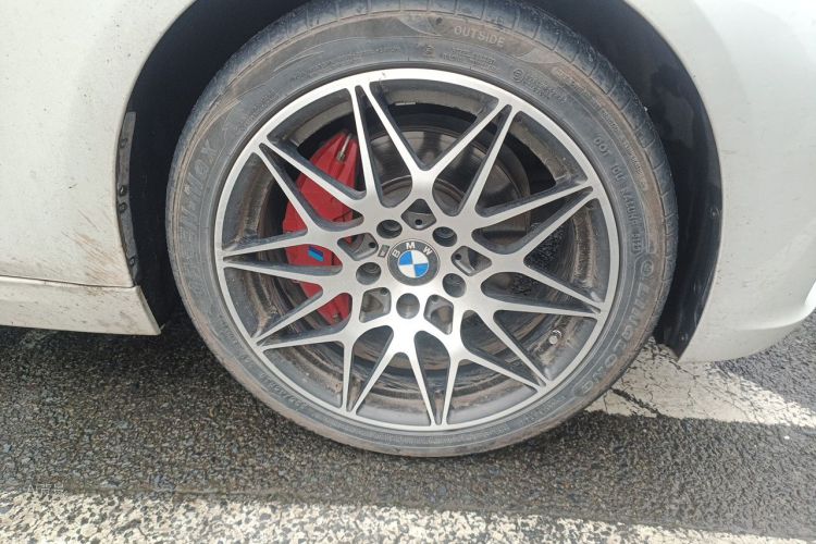 BMW 3 Series 2019 #9 BMW 3 Series 2019 car image #9