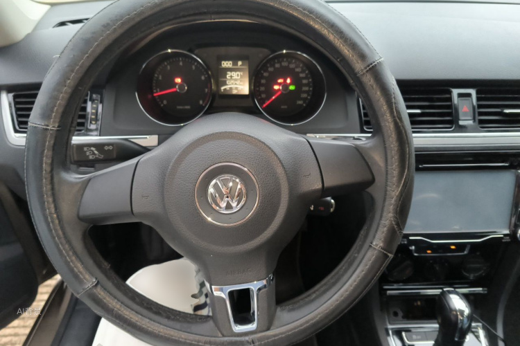 Volkswagen Bora 2014 #12 Volkswagen Bora 2014 car image #12