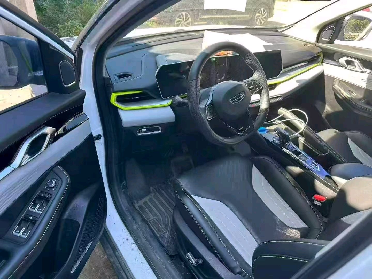GEELY Coolray 2023 imagem de carro #3
