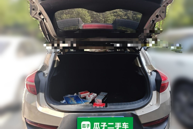 GEELY Emgrand GS 2017 car image #17