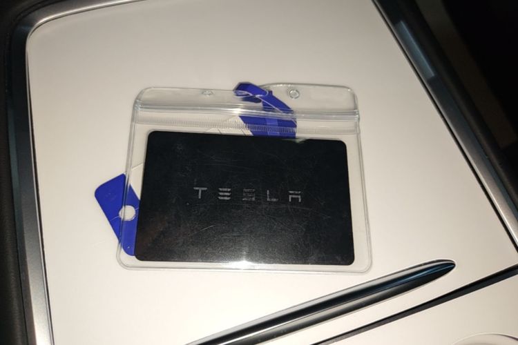 Tesla Model Y 2025 car image #14