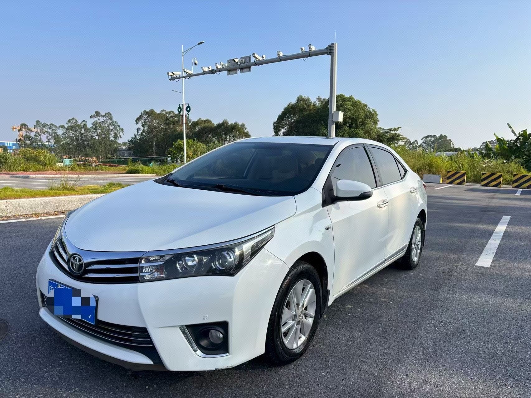 Toyota Corolla 2014 Toyota Corolla 2014 car image