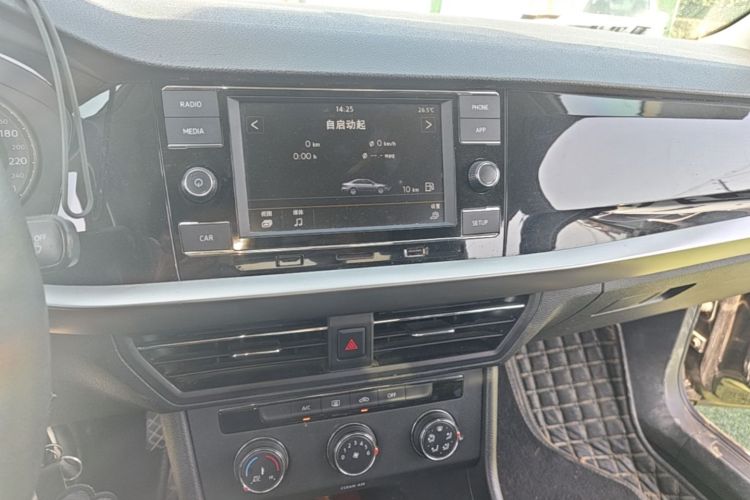 Volkswagen Lavida 2018 #13 Volkswagen Lavida 2018 صورة سيارة #13