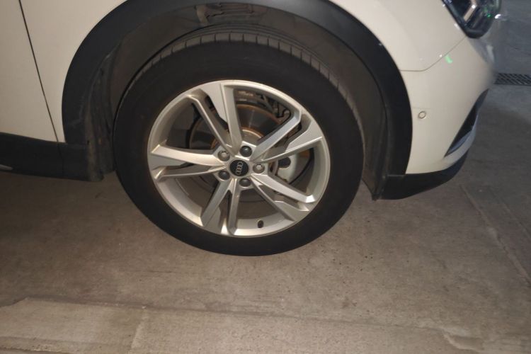 Audi Q3 2021 car image #6