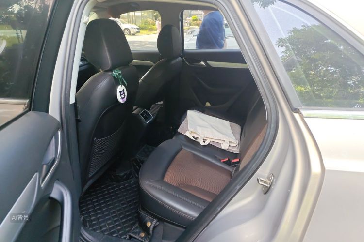 Audi Q3 2019 #19 Audi Q3 2019 car image #19