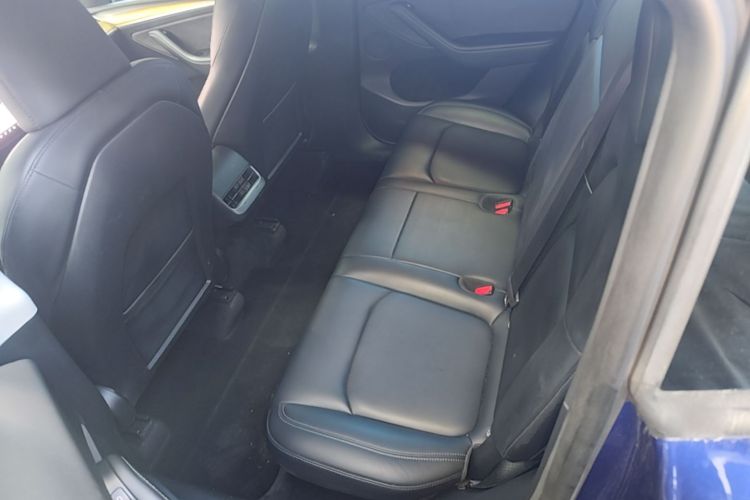 Tesla Model Y 2022 #17 Tesla Model Y 2022 car image #17