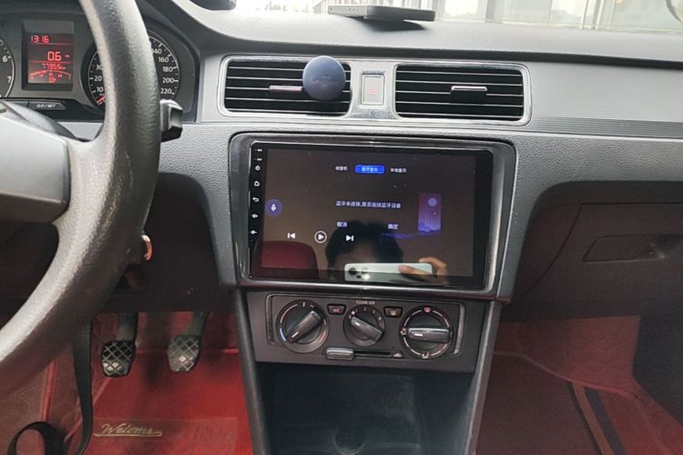 Volkswagen Santana 2016 car image #13