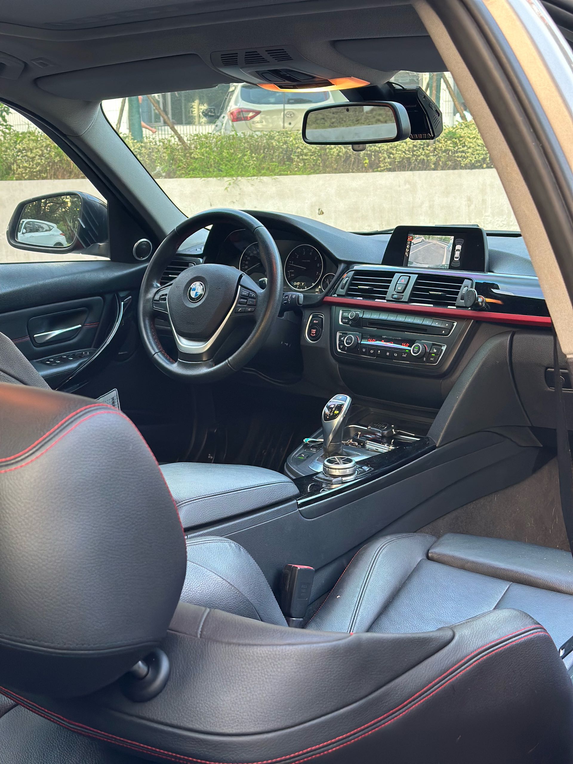 BMW 3 Series 2015 #8 BMW 3 Series 2015 car image #8