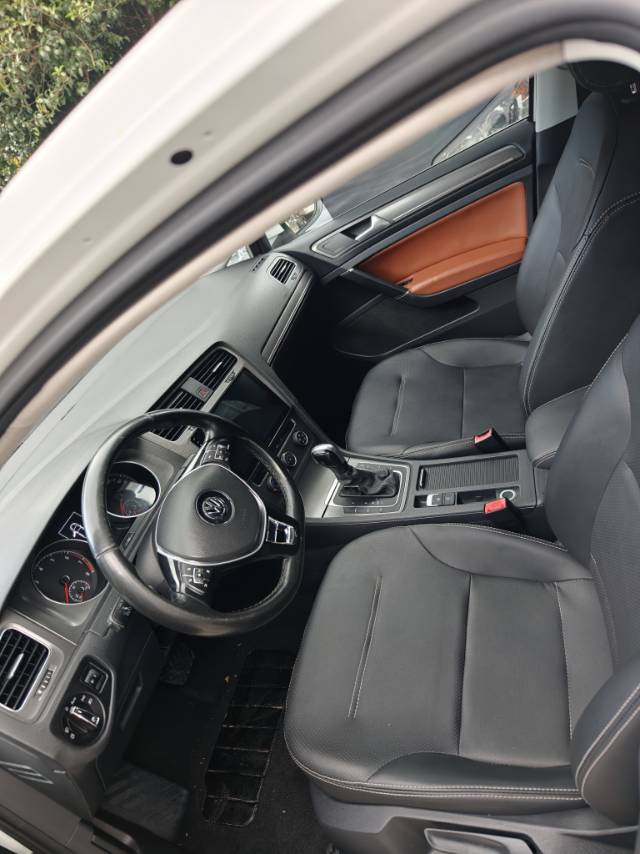 Volkswagen Golf 2015 car image #7