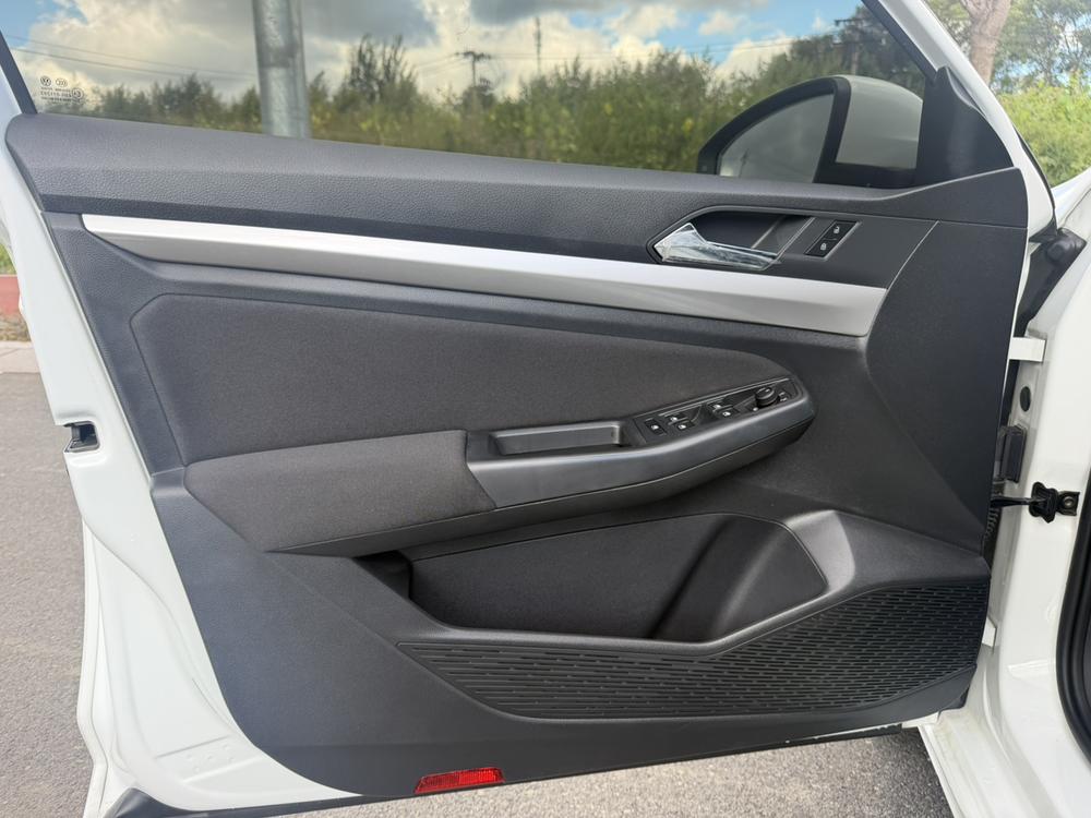 Volkswagen Bora 2022 car image #12