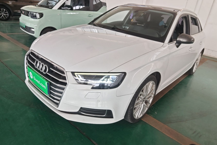 Audi A3 2019 car image #2