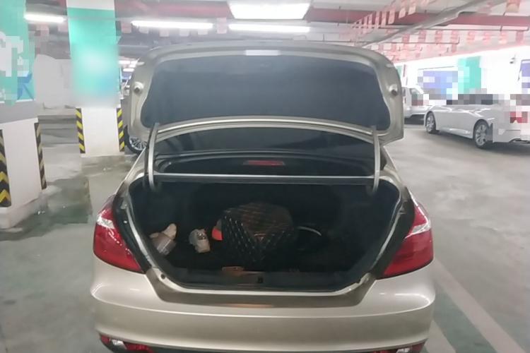 GEELY Emgrand 2017 #21 GEELY Emgrand 2017 car image #21