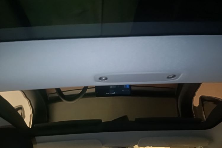 Tesla Model 3 2020 car image #18