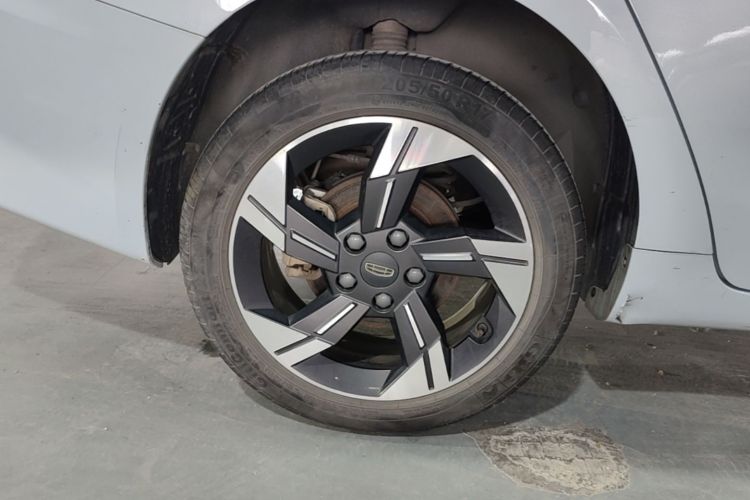 GEELY Emgrand L HiP 2022 car image #10