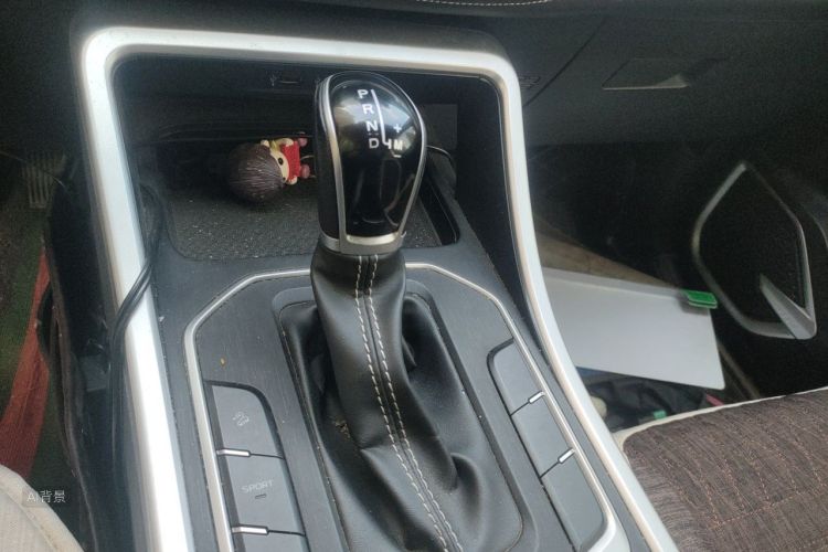 GEELY Vision X6 2020 car image #16